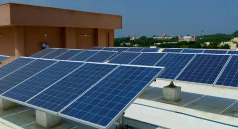 Solox-rooftop-solar-ezgif.com-jpg-to-webp-converter